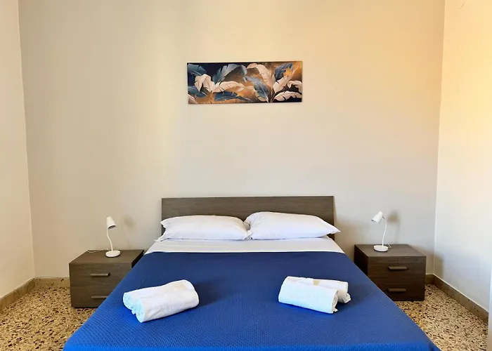 Sea La Vie Чефалу